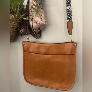 Chic Brown Leather Shoulder Bag